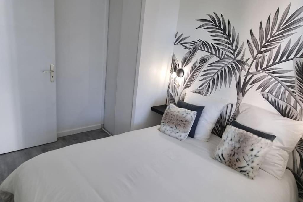 Le Neuburg Sur La Plage Vue Mer Climatisation Piscine Parking セット エクステリア 写真